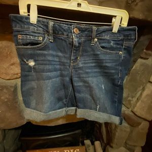 American Eagle distressed shorts size 10